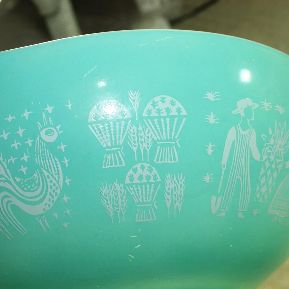 Pyrex this vintage